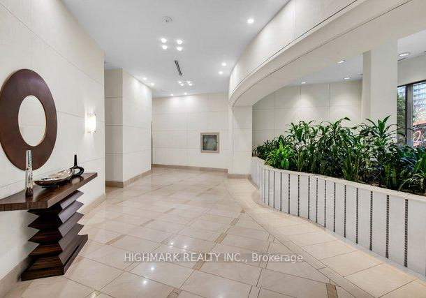 509-beecroft-road-toronto-ontario-c12106931
