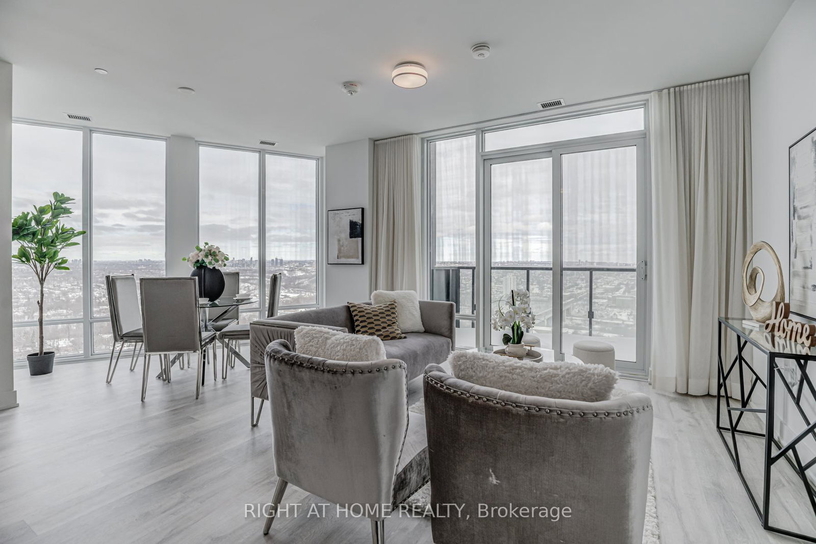575-bloor-street-e-toronto-ontario-c12107634