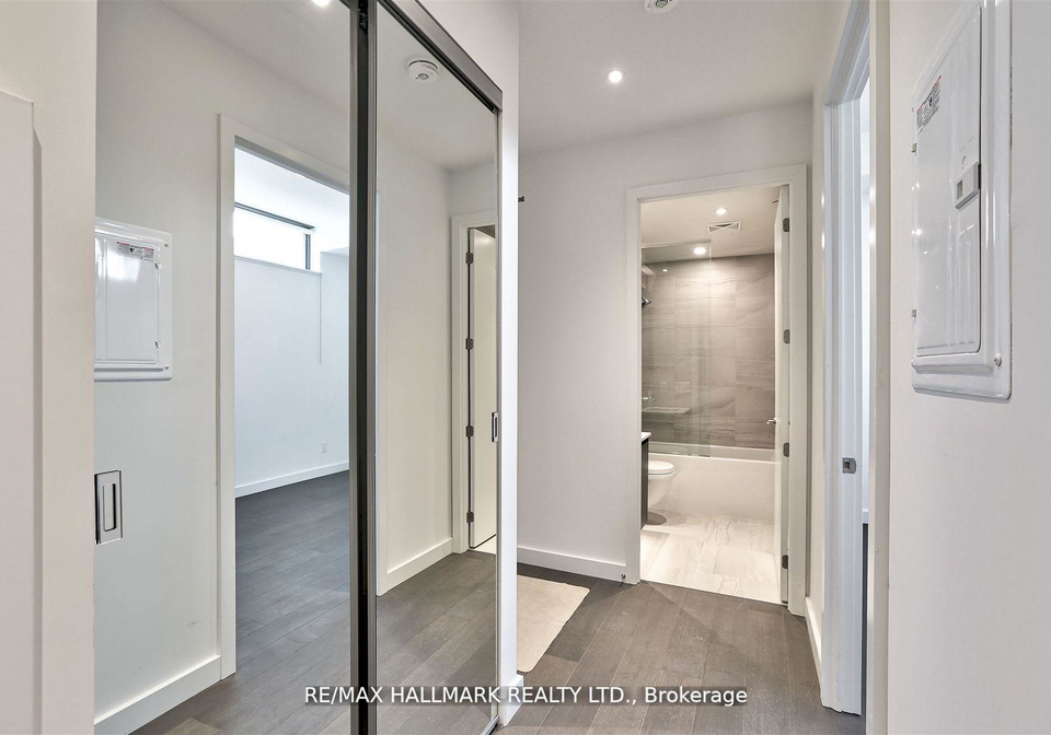 81-wellesley-street-e-toronto-ontario-c12107937