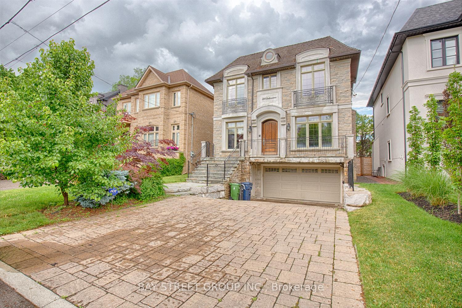 500-deloraine-avenue-toronto-ontario-c12108031
