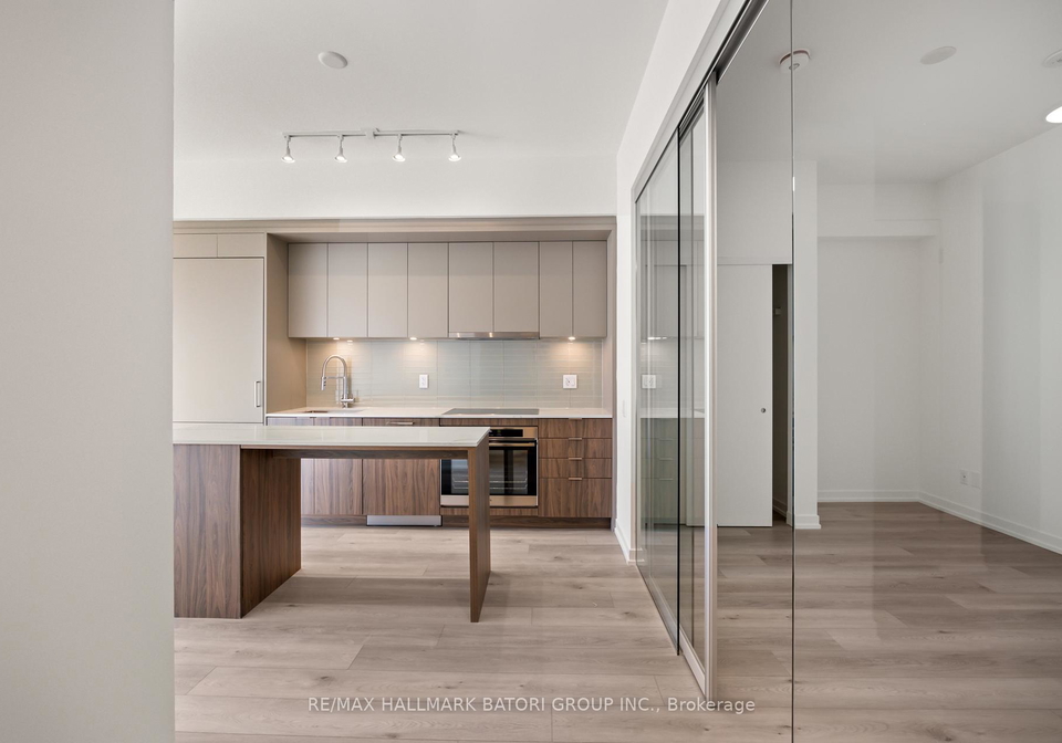 863-st-clair-avenue-w-toronto-ontario-c12110277