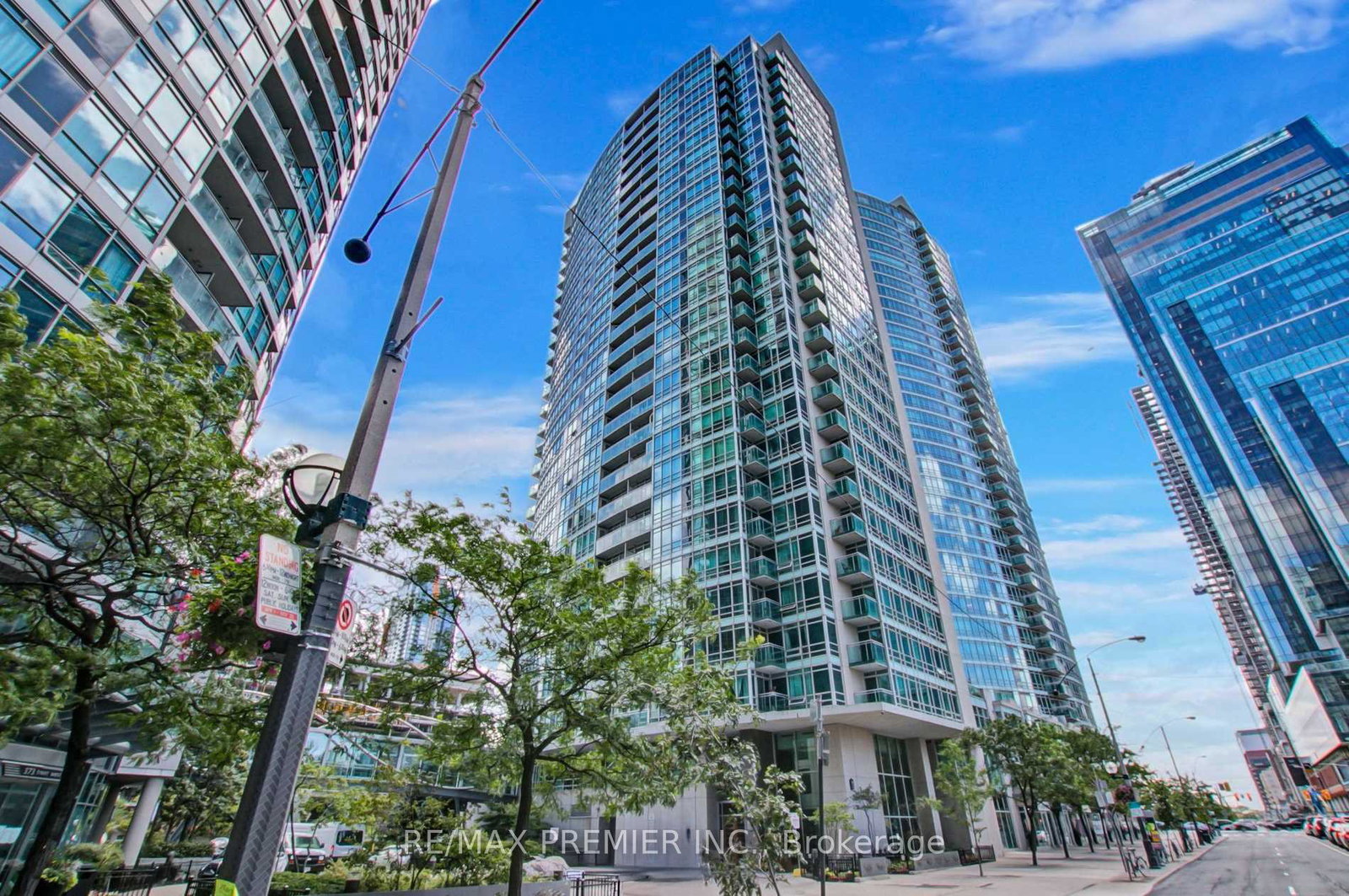 381-front-street-w-toronto-ontario-c12111048