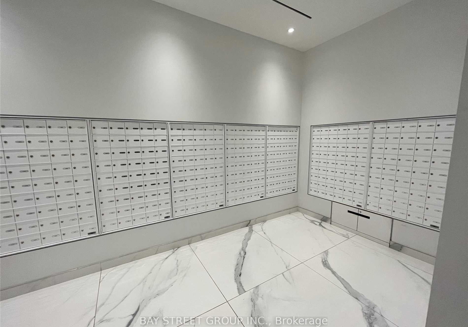 20-edward-street-toronto-ontario-c12111538