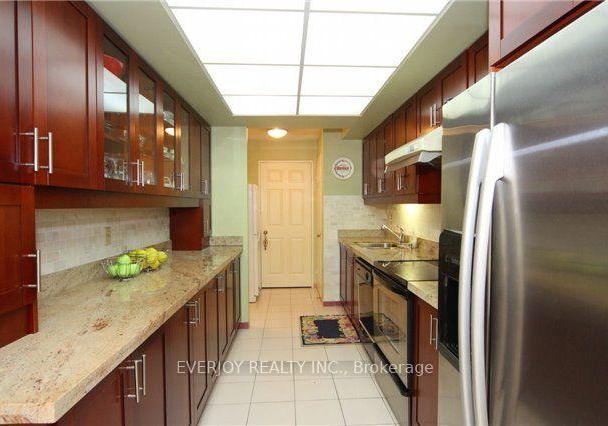 211-st-patrick-street-toronto-ontario-c12114419