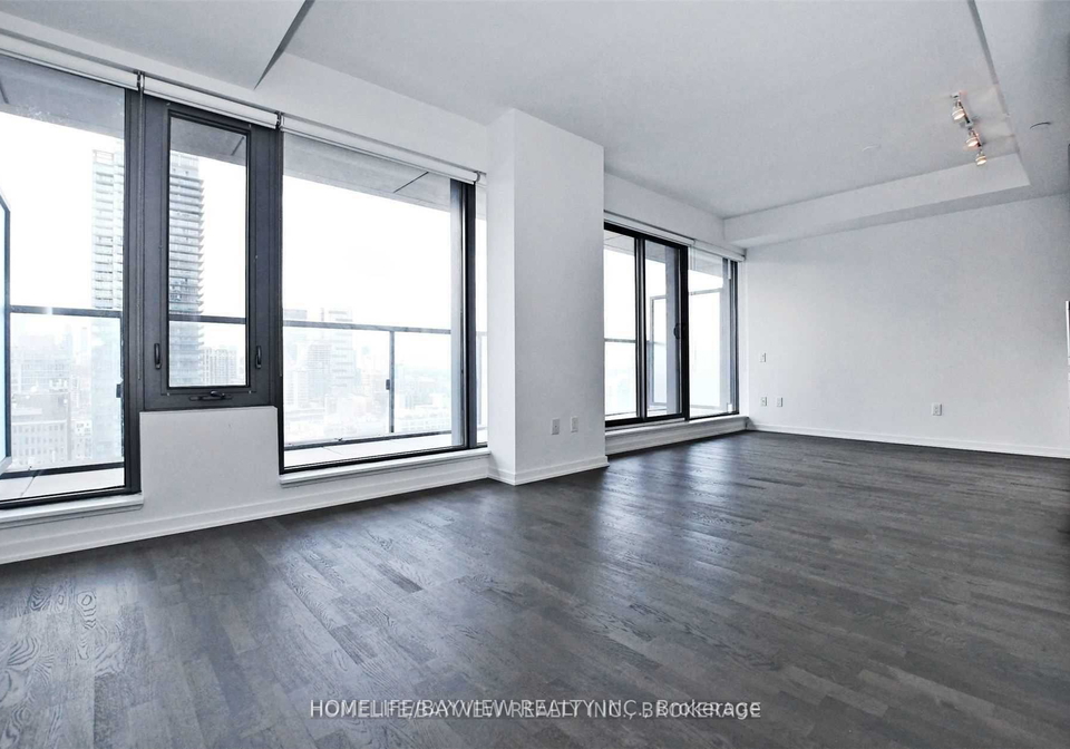 60-colborne-street-e-toronto-ontario-c12114782