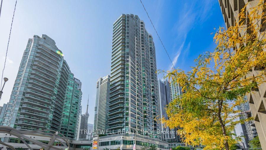 10-yonge-street-toronto-ontario-c12116275