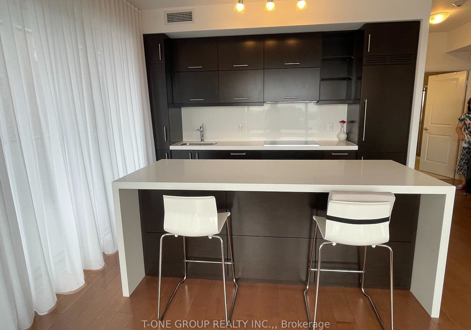65-st-mary-street-toronto-ontario-c12118482