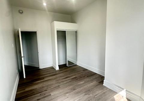 206-carlton-street-toronto-ontario-c12119010