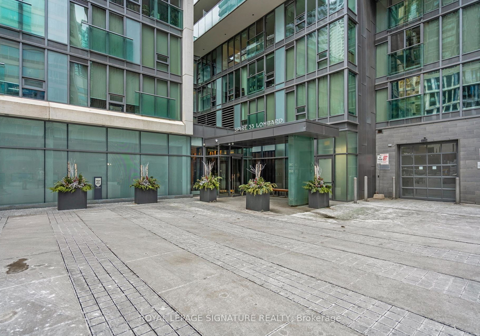 33-lombard-street-toronto-ontario-c12120795