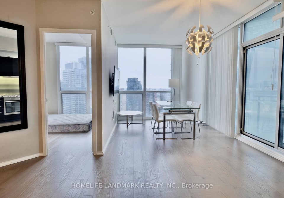 45-charles-street-e-toronto-ontario-c12121673
