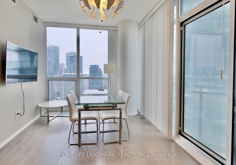 45-charles-street-e-toronto-ontario-c12121673
