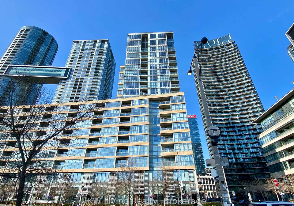 10-capreol-court-toronto-ontario-c12123042
