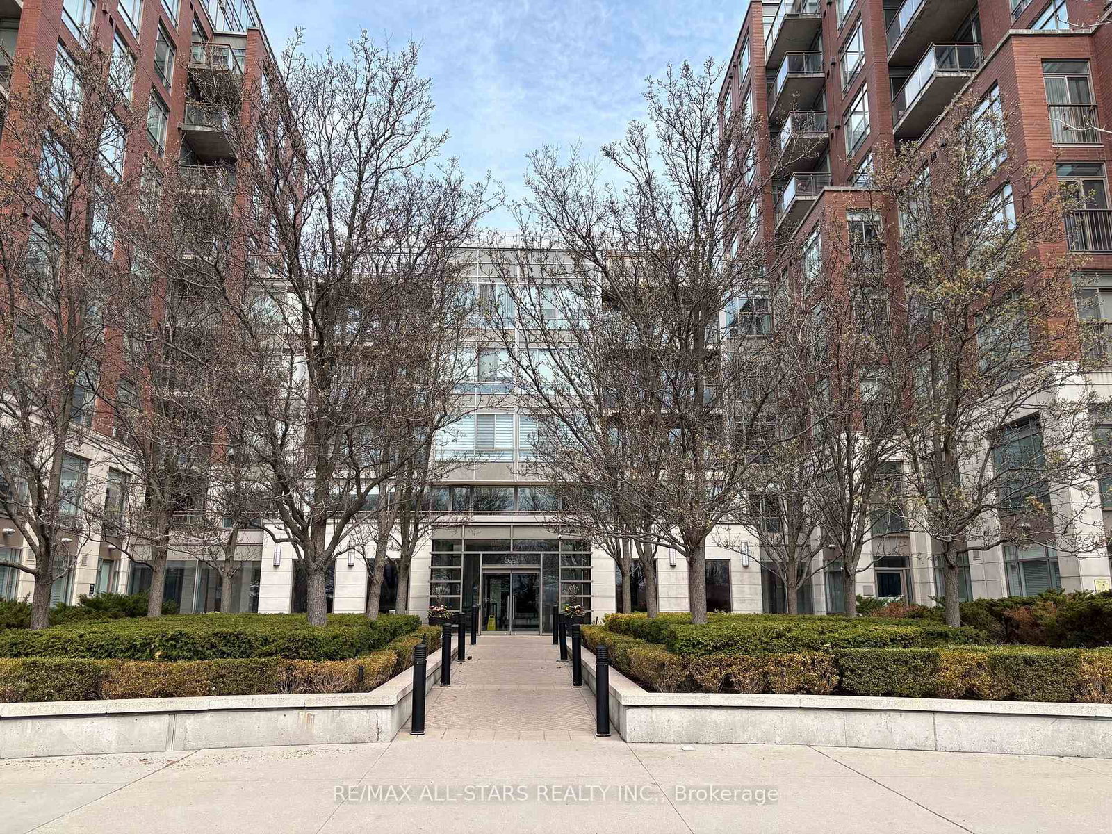 500-queens-quay-w-w-toronto-ontario-c12123431
