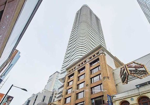 197-yonge-street-toronto-ontario-c12124388