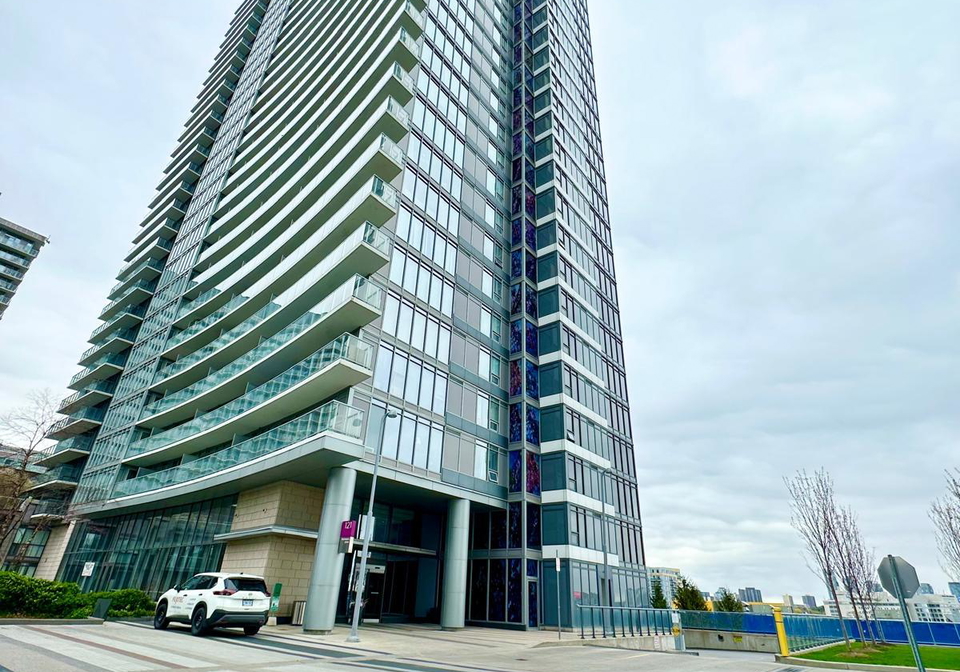 121-mcmahon-drive-north-york-ontario-c12126199