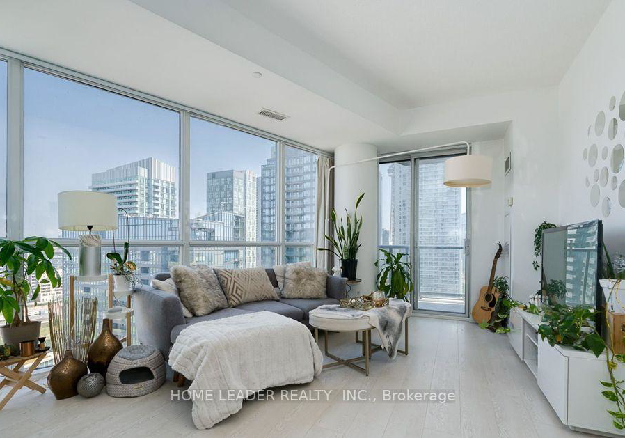20-bruyeres-mews-toronto-ontario-c12126902