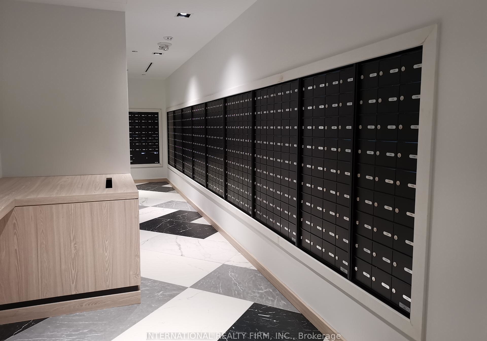395-bloor-street-e-toronto-ontario-c12128989