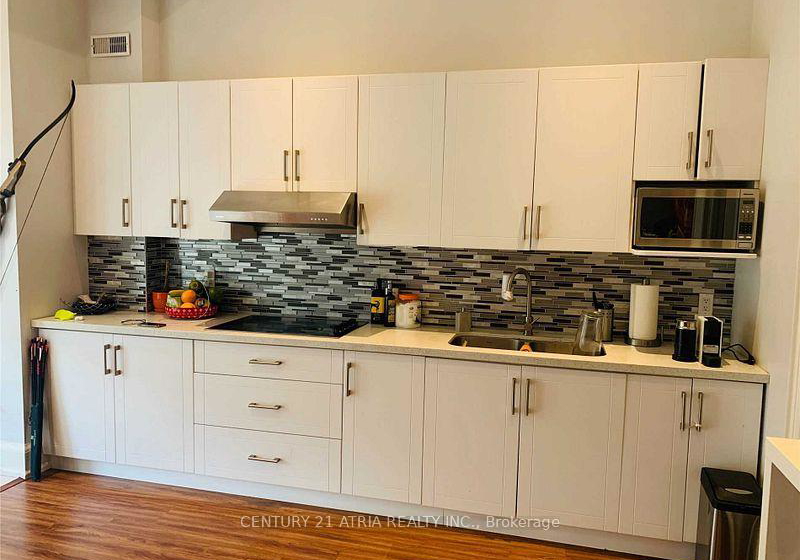 225-hollywood-avenue-north-york-ontario-c12129540