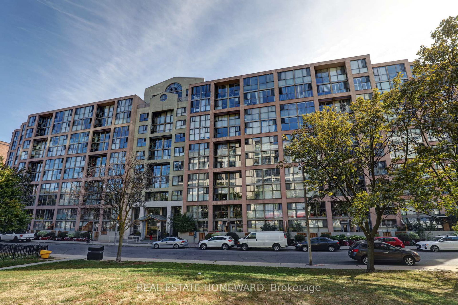 65-scadding-avenue-s-toronto-ontario-c12129640