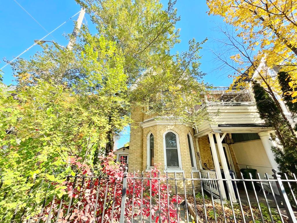 48-street-toronto-ontario-c12130045