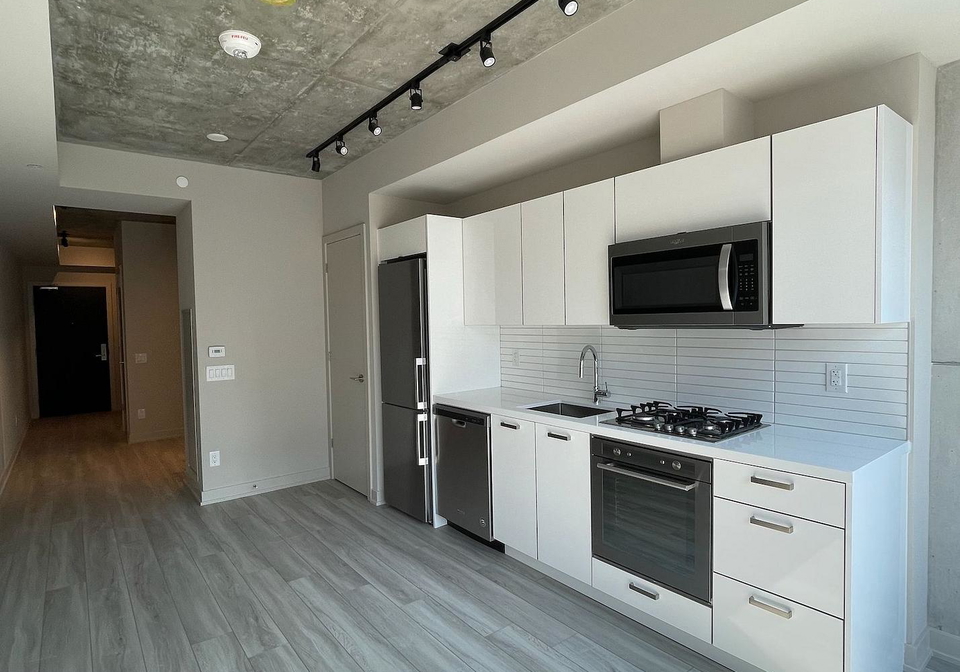 458-richmond-street-w-toronto-ontario-c12130612
