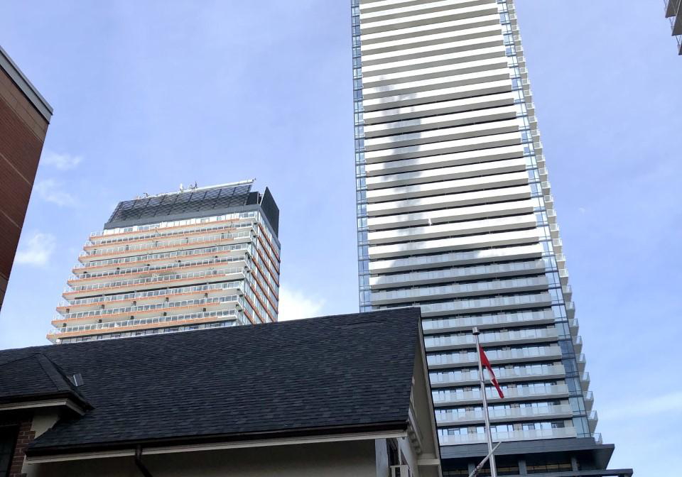 501-yonge-street-toronto-ontario-c12130696