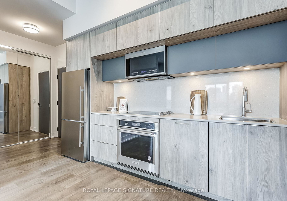 25-adra-grado-way-north-york-ontario-c12131025