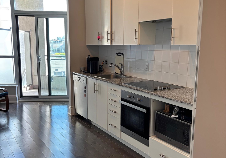 23-glebe-road-w-toronto-ontario-c12131687