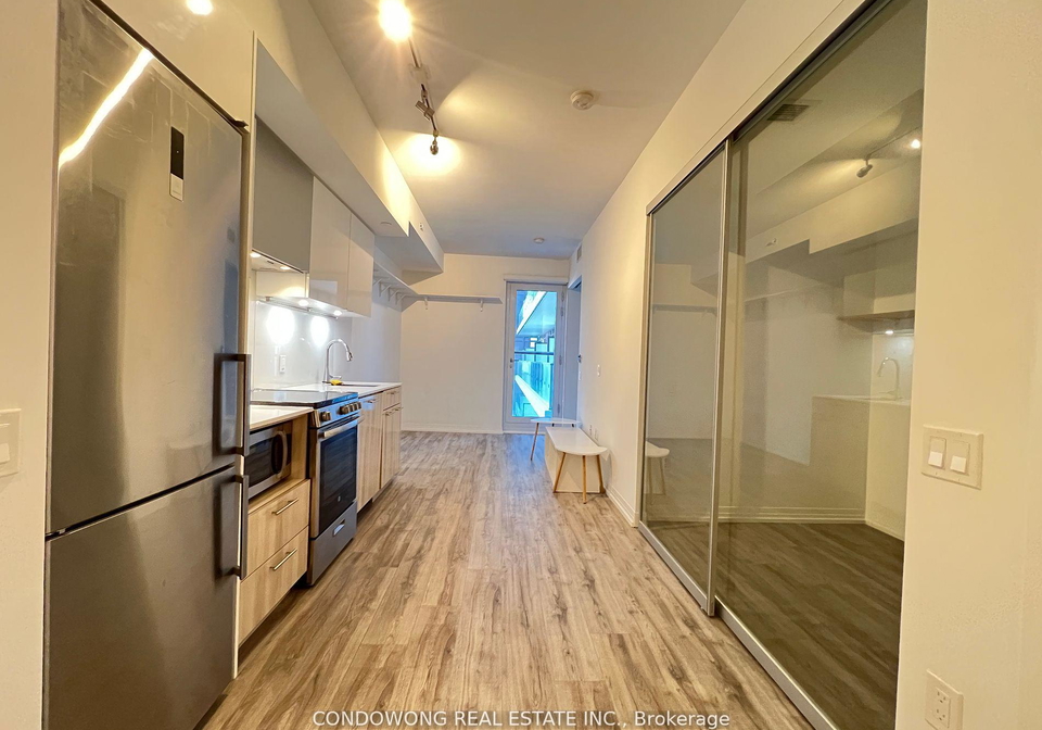251-jarvis-street-toronto-ontario-c12132209