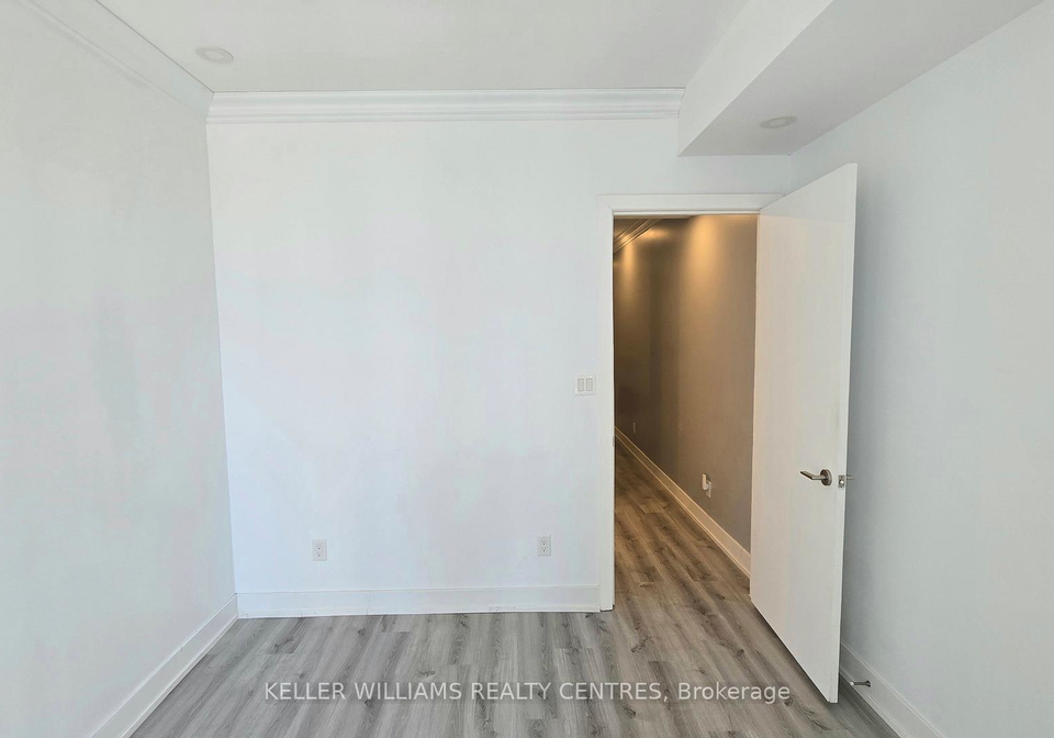 7-grenville-street-toronto-ontario-c12132445