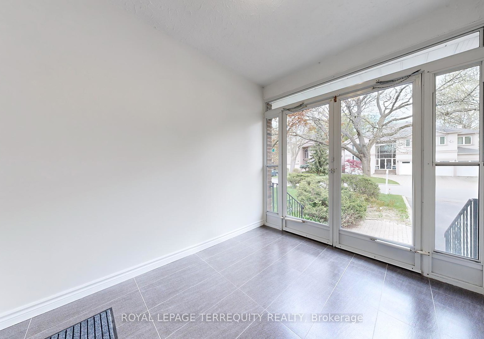 219-dunview-avenue-north-york-ontario-c12132931