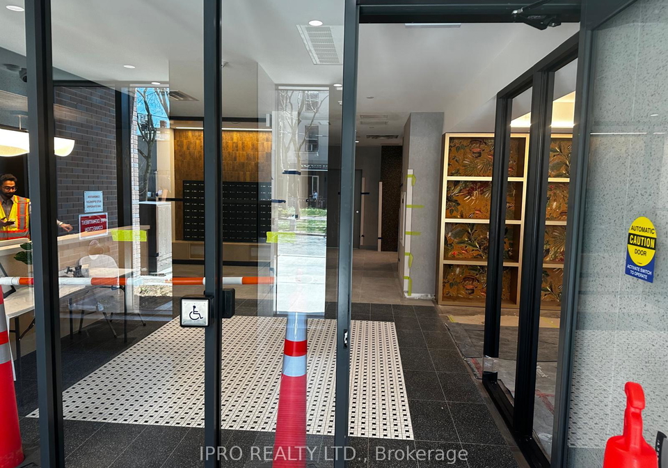 1200-dundas-street-w-toronto-ontario-c12134396