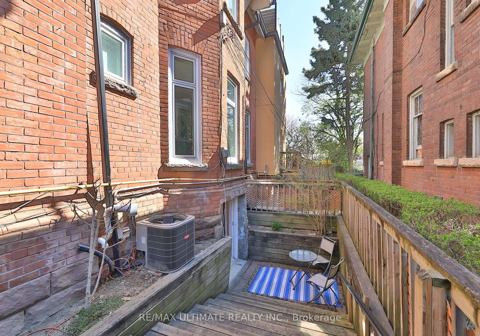 229-rusholme-road-s-toronto-ontario-c12135011