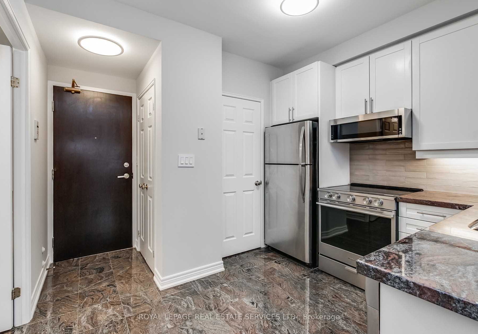 55-bloor-street-e-toronto-ontario-c12135280
