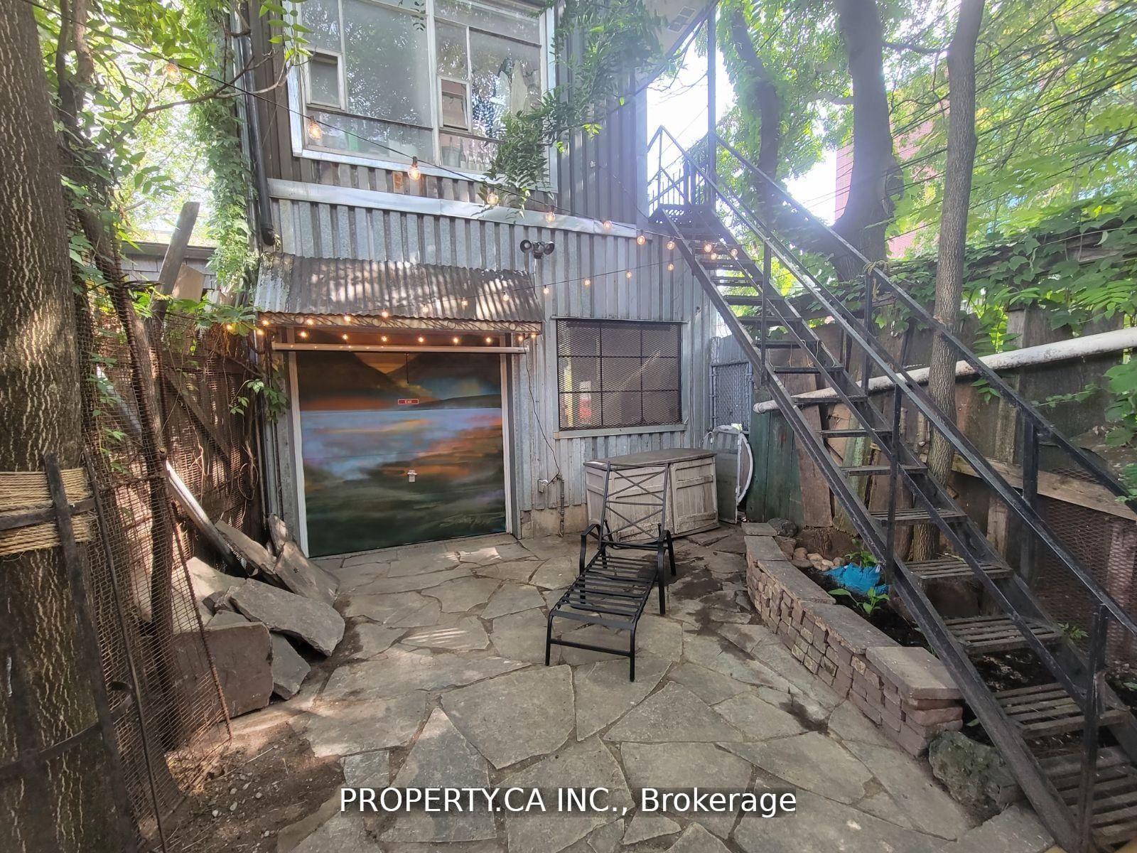 883-queen-street-w-toronto-ontario-c12135294