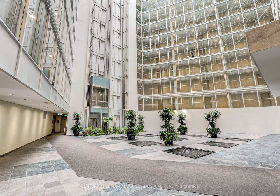 650-queens-quay-w-toronto-ontario-c12135851