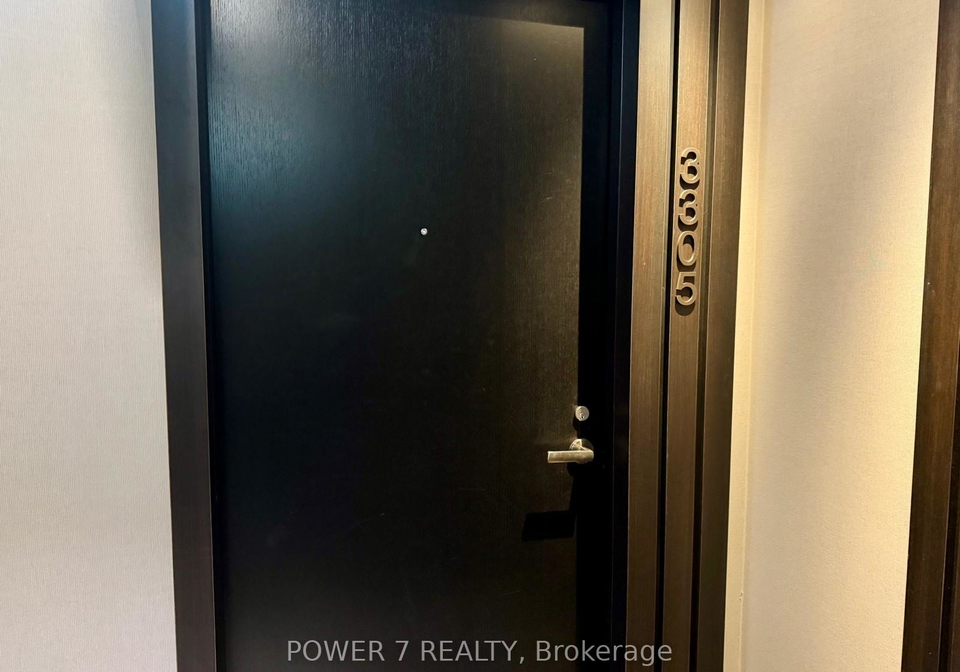 501-yonge-street-toronto-ontario-c12135992