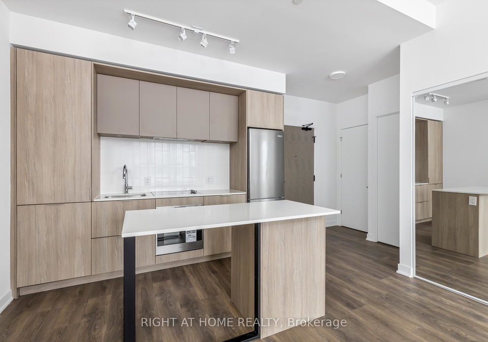 35-tubman-avenue-toronto-ontario-c12136174