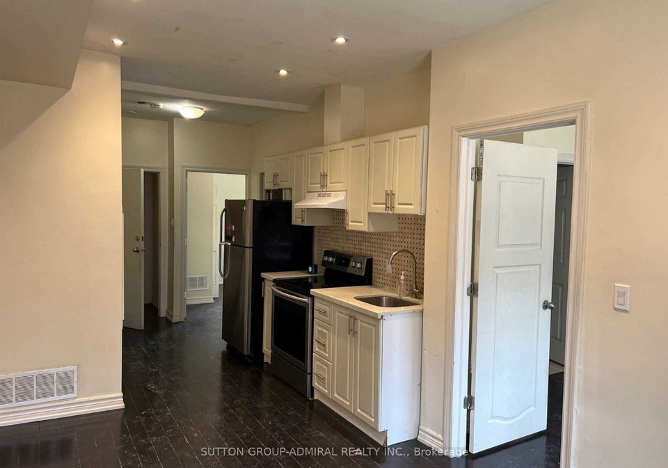 180-carlton-street-toronto-ontario-c12136348