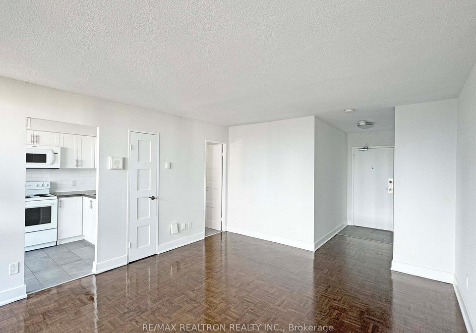 33-isabella-street-toronto-ontario-c12136859