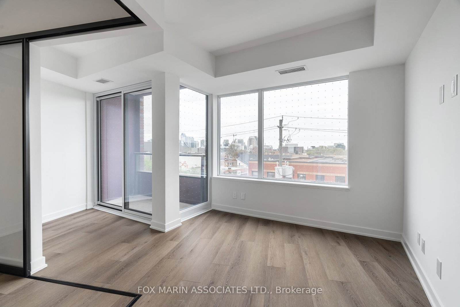 5-lakeview-avenue-toronto-ontario-c12137069