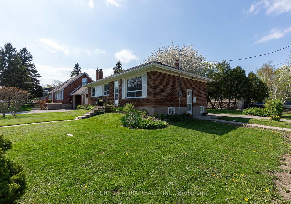 2-lanbrooke-avenue-toronto-ontario-c12137345