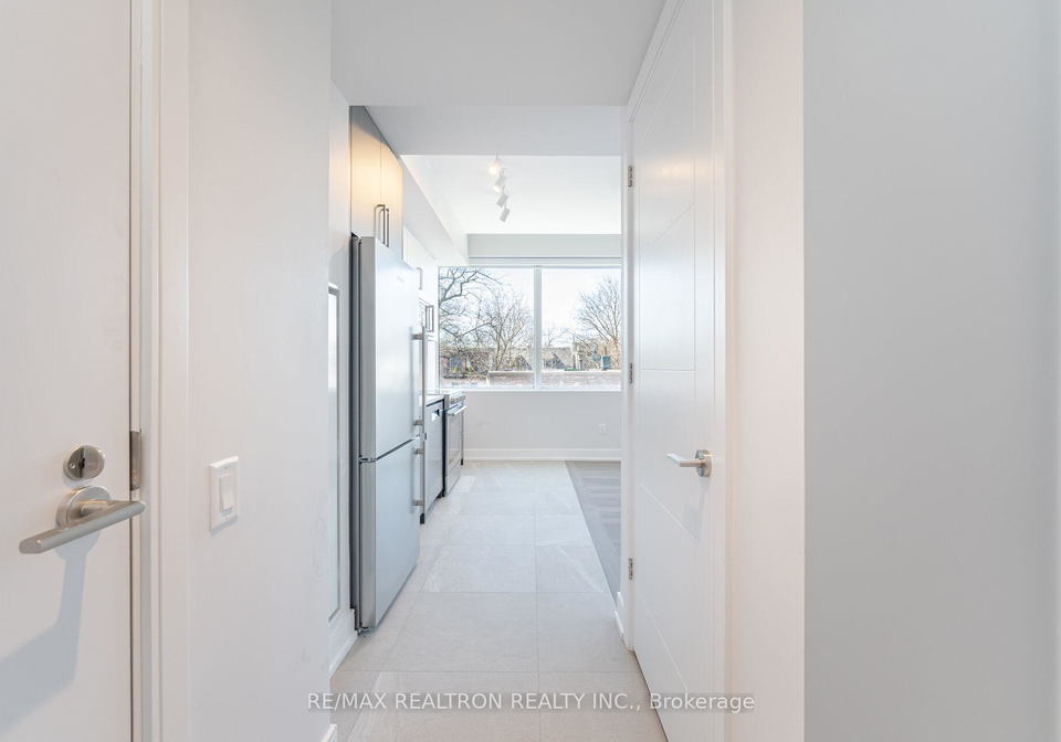 664-spadina-avenue-toronto-ontario-c12137902