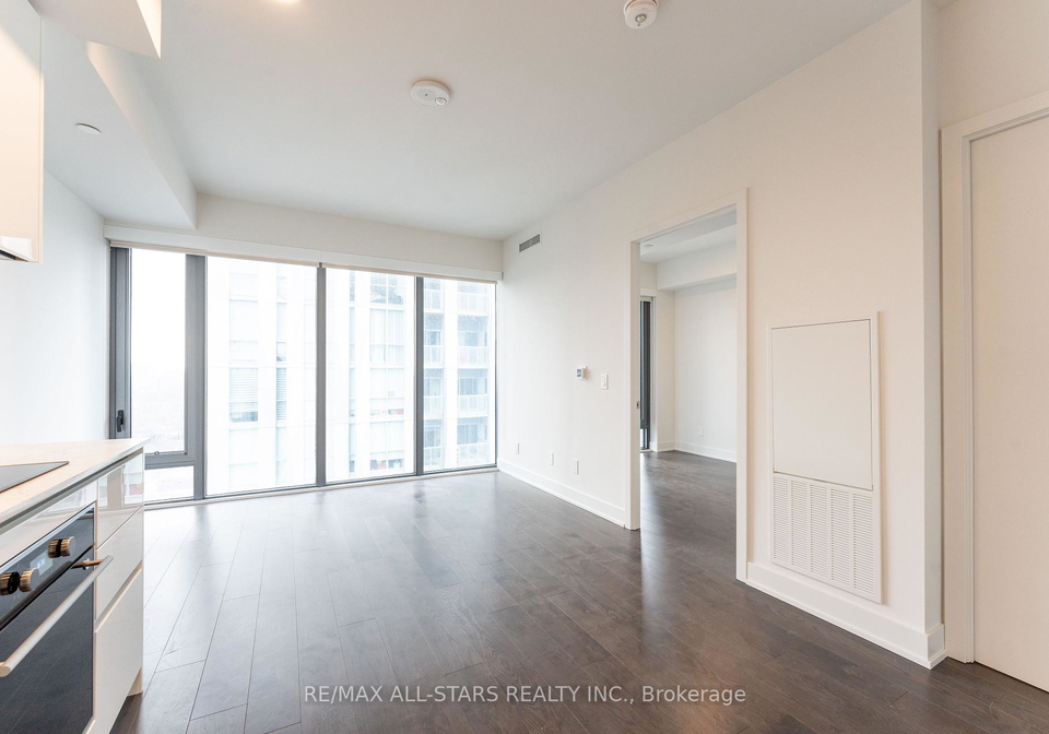 8-cumberland-street-toronto-ontario-c12138584
