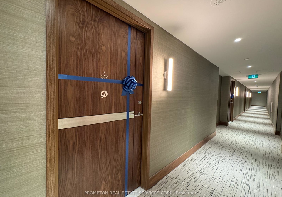 1-concord-cityplace-way-toronto-ontario-c12138798