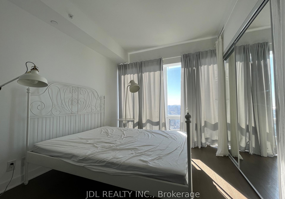 15-grenville-street-toronto-ontario-c12138888
