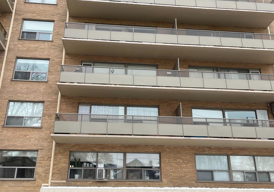 111-lawton-boulevard-toronto-ontario-c12140032
