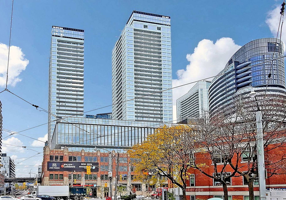 17-bathurst-street-toronto-ontario-c12141046