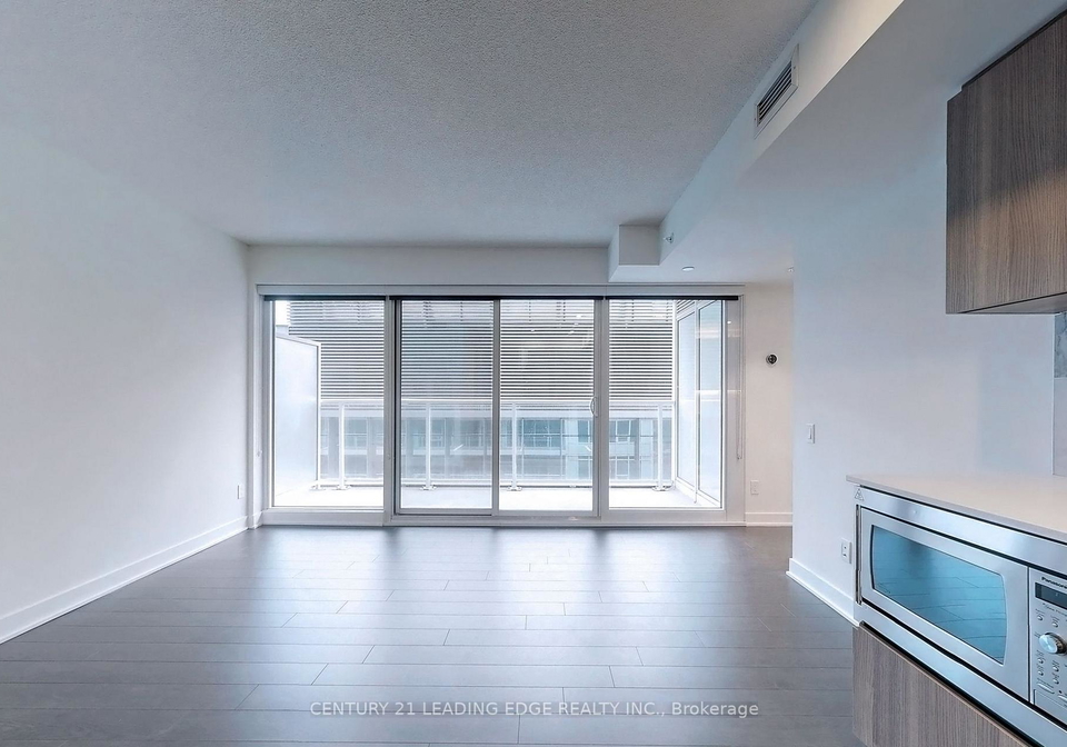 17-bathurst-street-toronto-ontario-c12141046