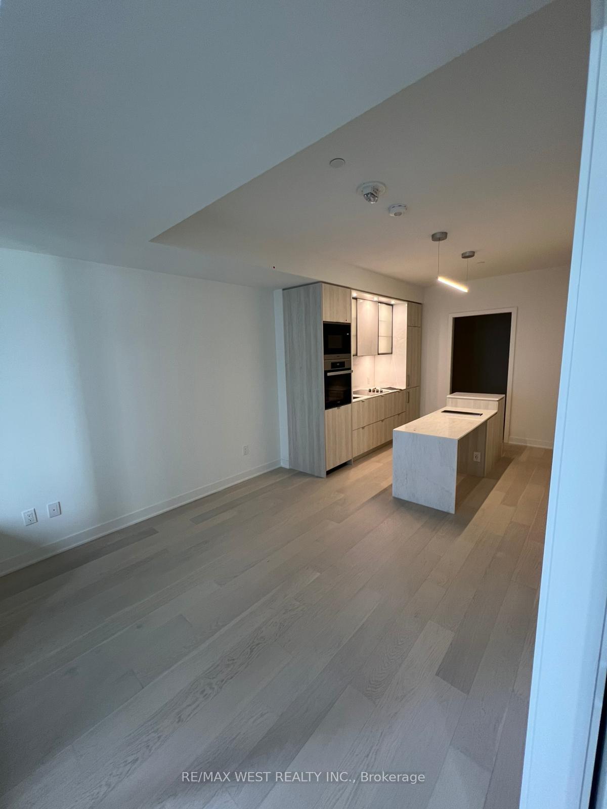 11-yorkville-avenue-toronto-ontario-c12142303